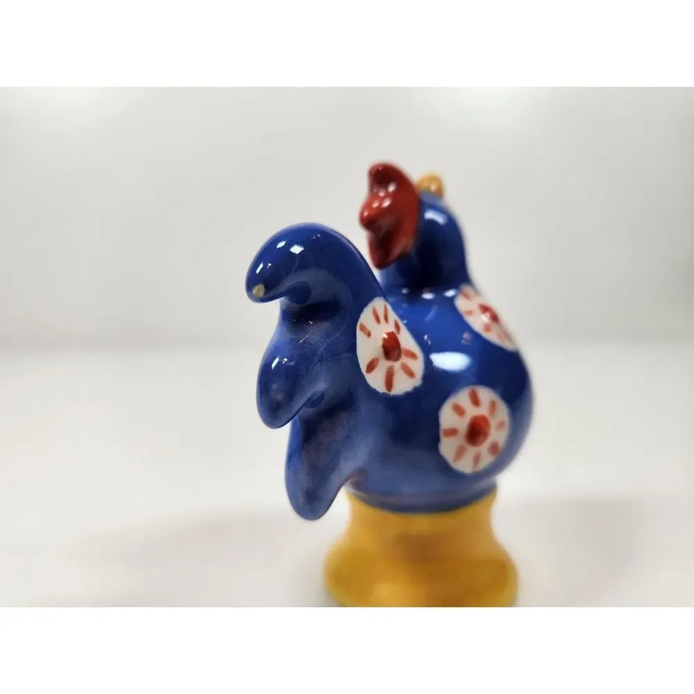 Clay Art Collectible‎ Rooster Salt & Pepper Shaker Blue and Green